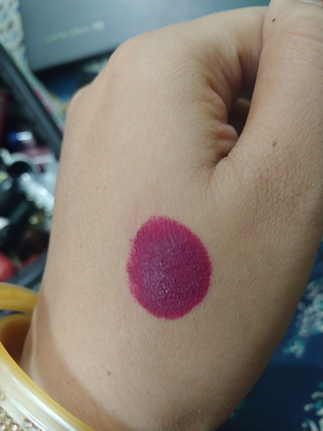 COLORBAR DEVILRY LIPSTICK